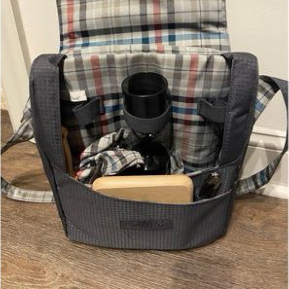 Wine and Cheese Picnic Set - Picture 3 of 4